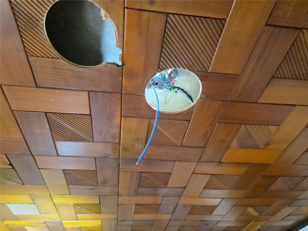 노고산동 전기공사, 천장·벽면 배선 정리