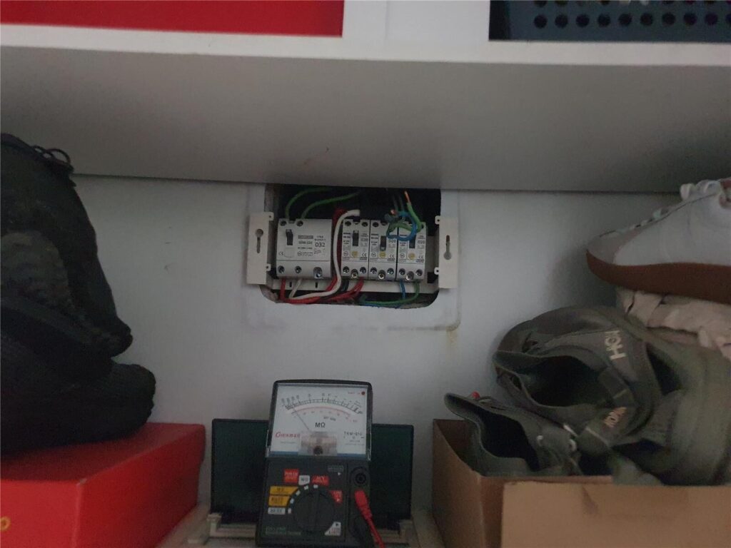 역촌동 전기공사, 분전함·조명 배선 정리